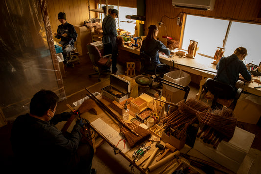 丁寧に仕上げた 国産棕櫚箒7玉