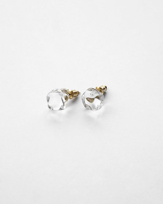 浮遊感あふれるかがやき ピアス フロート