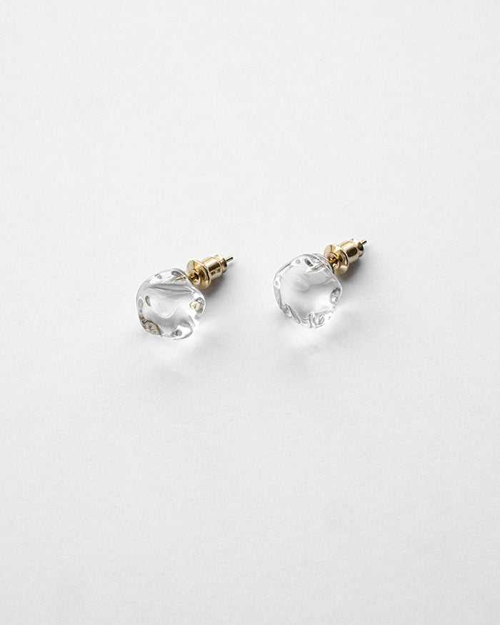 浮遊感あふれるかがやき ピアス フロート