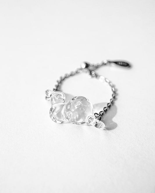 儚げにきらめく リング タマユラ