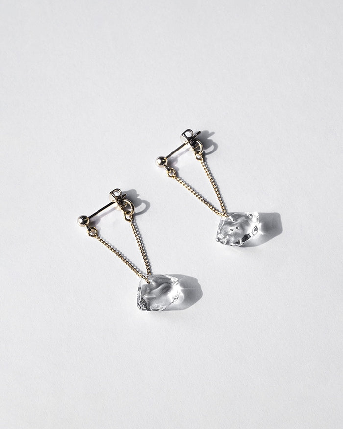 凛とした美しさ ピアス ダイヤモンド カレット