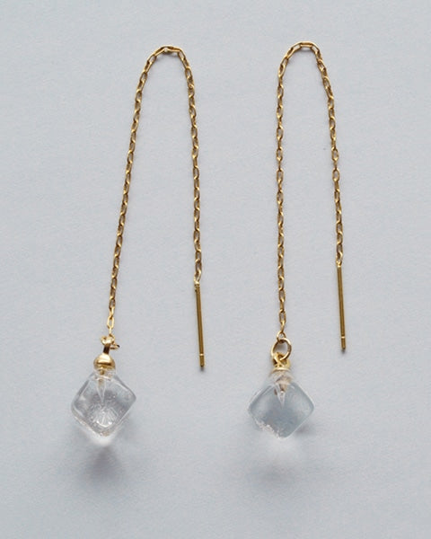 とろけるかがやき ピアス メルティーキューブ