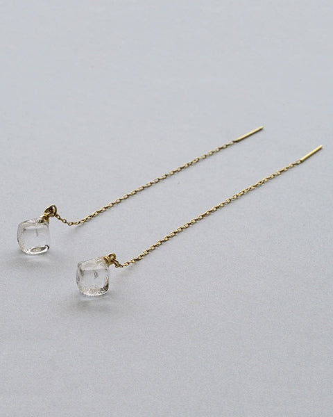 とろけるかがやき ピアス メルティーキューブ