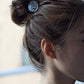 シンプルなまとめ髪にも ヘアゴム ミスト